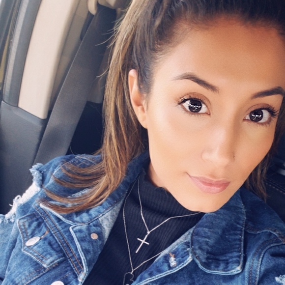 Meet your Posher, Krystal - Picture 5 of 6